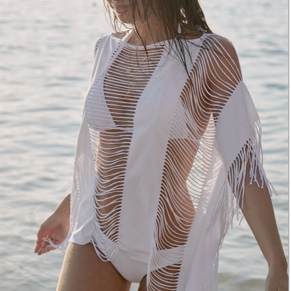 Fringe high neck tunic 👙